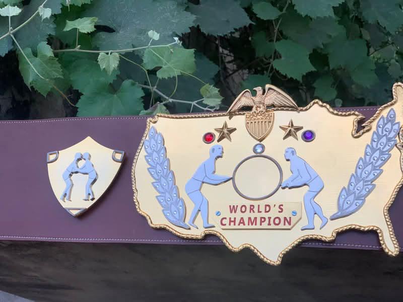 World's Champion U.S. Map replica belt, centre plate close-up