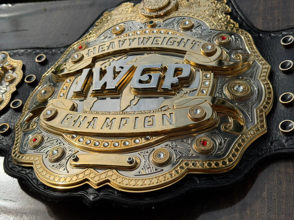 IWGP Heavyweight Championship V4 replica belt, photo 8