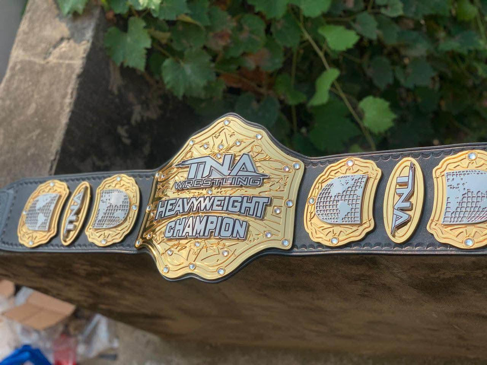 TNA World Heavyweight Championship (2011 Design) replica belt, photo 9