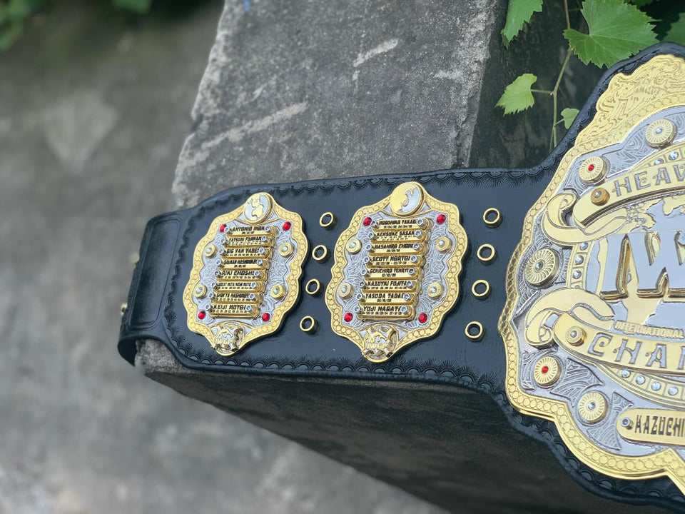 IWGP Heavyweight Championship V4 (Okada Nameplate) replica belt, side plates and centre plate, photo 3