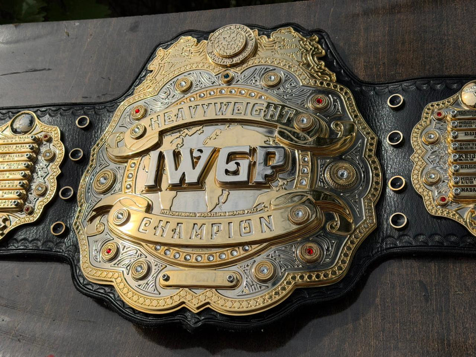 IWGP Heavyweight Championship V4 replica belt, photo 16