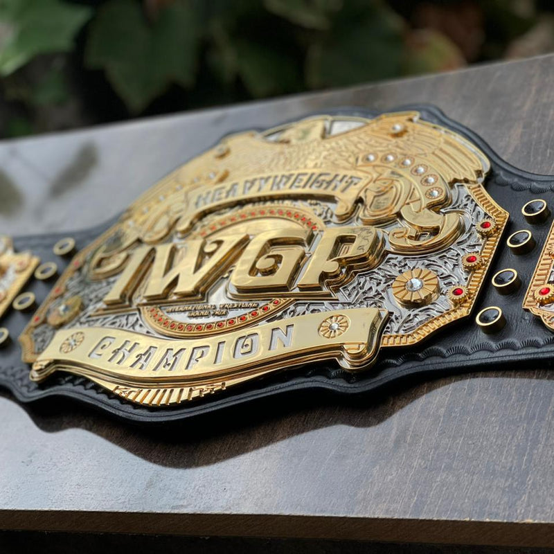 IWGP HEAVYWEIGHT CHAMPION BELT