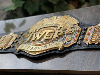 IWGP HEAVYWEIGHT CHAMPION BELT