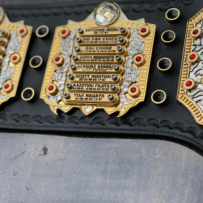 IWGP HEAVYWEIGHT CHAMPION BELT