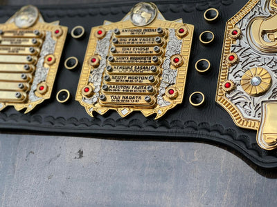 IWGP HEAVYWEIGHT CHAMPION BELT