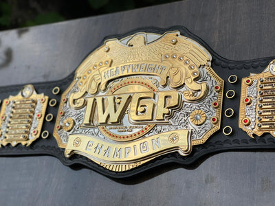 IWGP HEAVYWEIGHT CHAMPION BELT