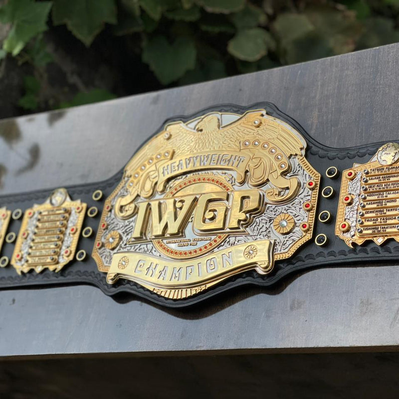 IWGP HEAVYWEIGHT CHAMPION BELT