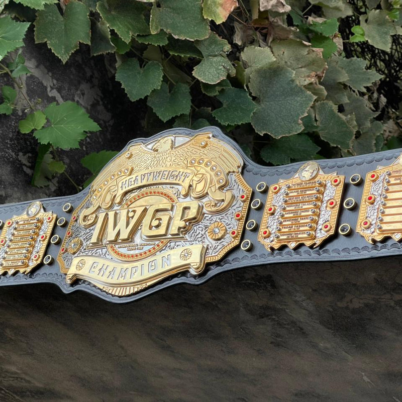 IWGP HEAVYWEIGHT CHAMPION BELT