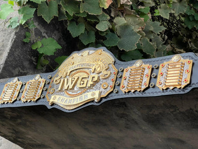 IWGP HEAVYWEIGHT CHAMPION BELT
