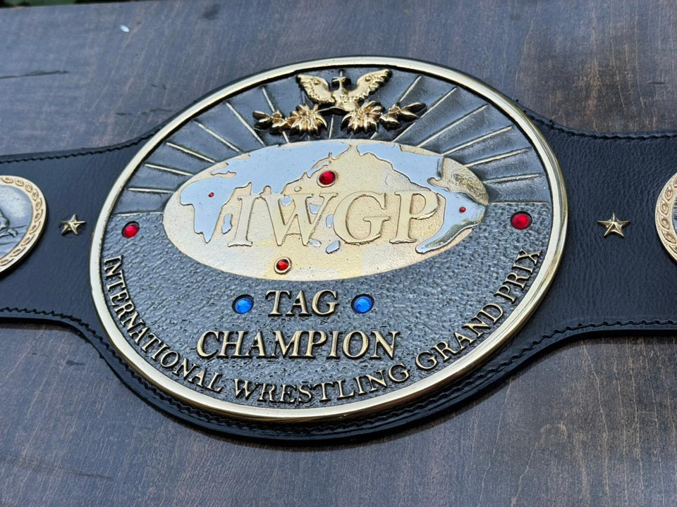 IWGP Tag Team Championship replica belt, centre plate close-up, photo 5