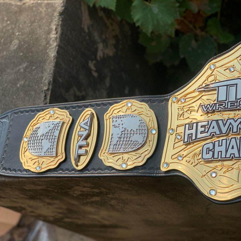 TNA WRESTLING HEAVYWEIGHT CHAMPION BELT